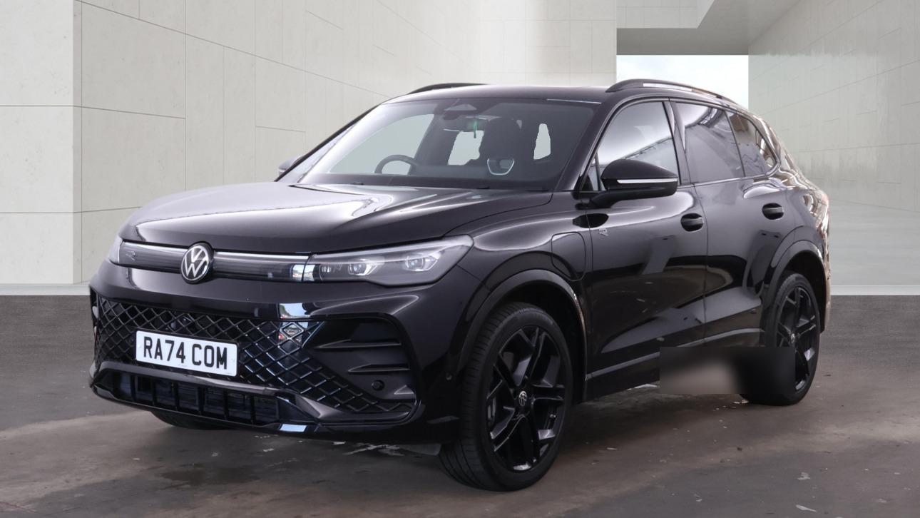 Volkswagen Tiguan R Line gallery image 2 available through Kova Motors