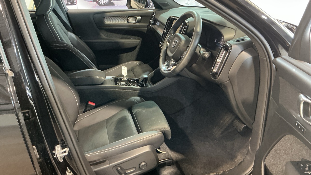 Volvo XC40 Plus Dark gallery image 9 available through Kova Motors
